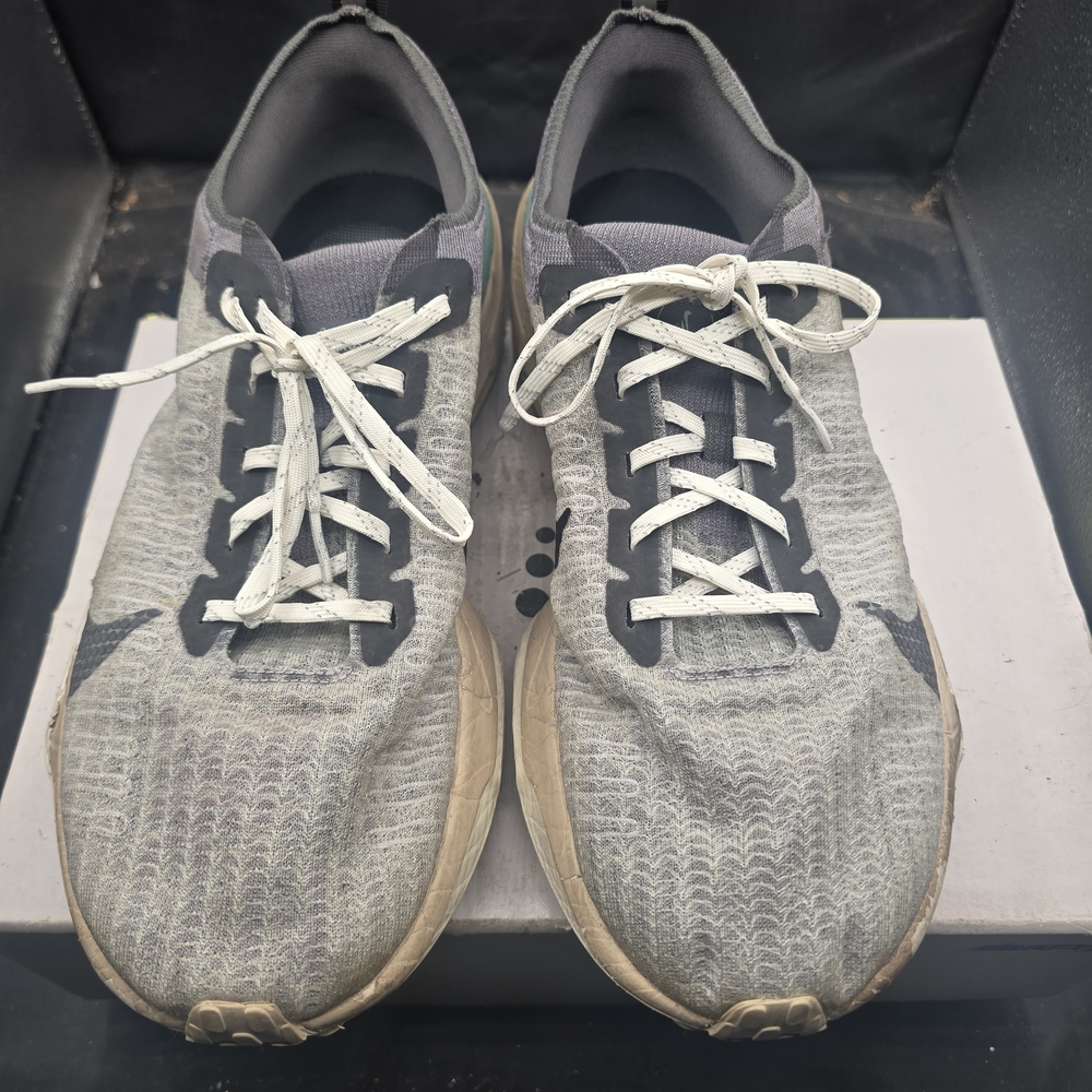 Nike Invincible Run 3 Athletic Shoes in Gray and White Men Size 14